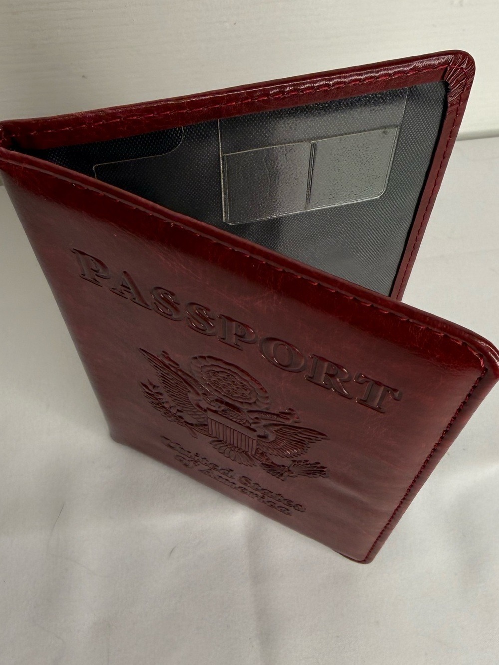 PASSPORT USA PASSPORT FOLDING ID HOLDER/CASE/COVER - Picture 8 of 9